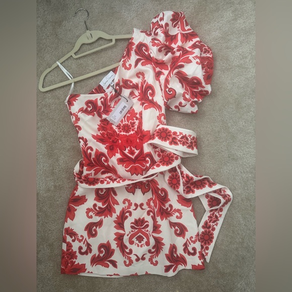 Cara Cara One Shoulder Red Floral Dress - Picture 8 of 9